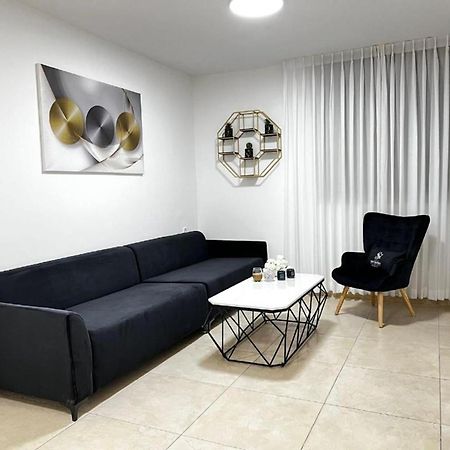 Spat Vip Apartment Bat Yam Bagian luar foto