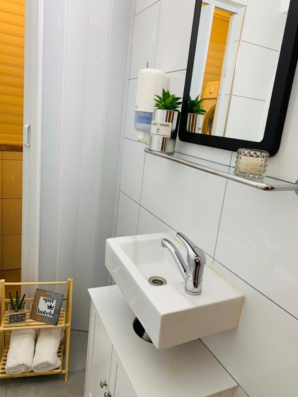 Spat Vip Apartment Bat Yam Bagian luar foto